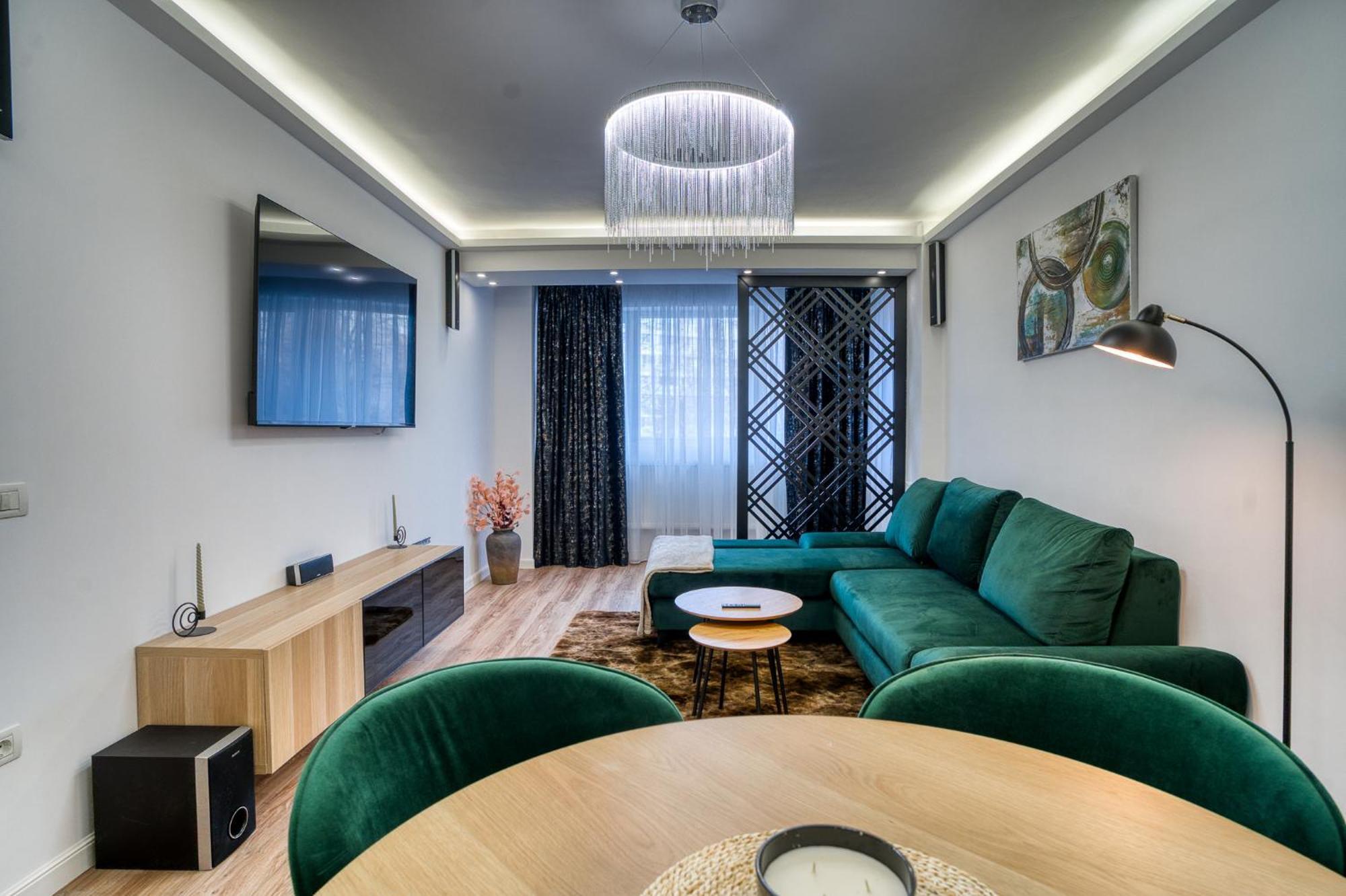 City Chic Retreat: Newly Renovated 1Br Apartment Бухарест Екстер'єр фото