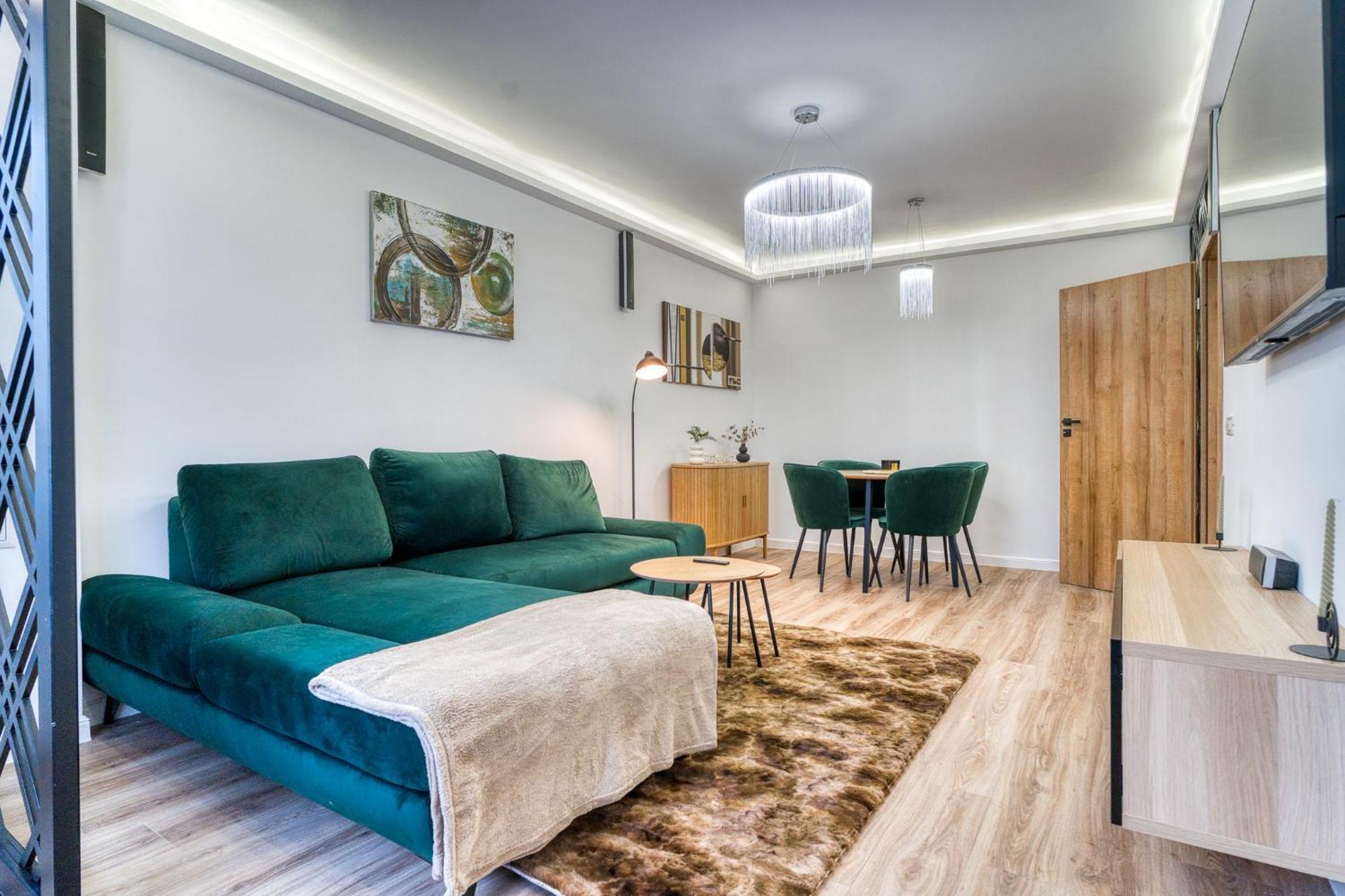 City Chic Retreat: Newly Renovated 1Br Apartment Бухарест Екстер'єр фото