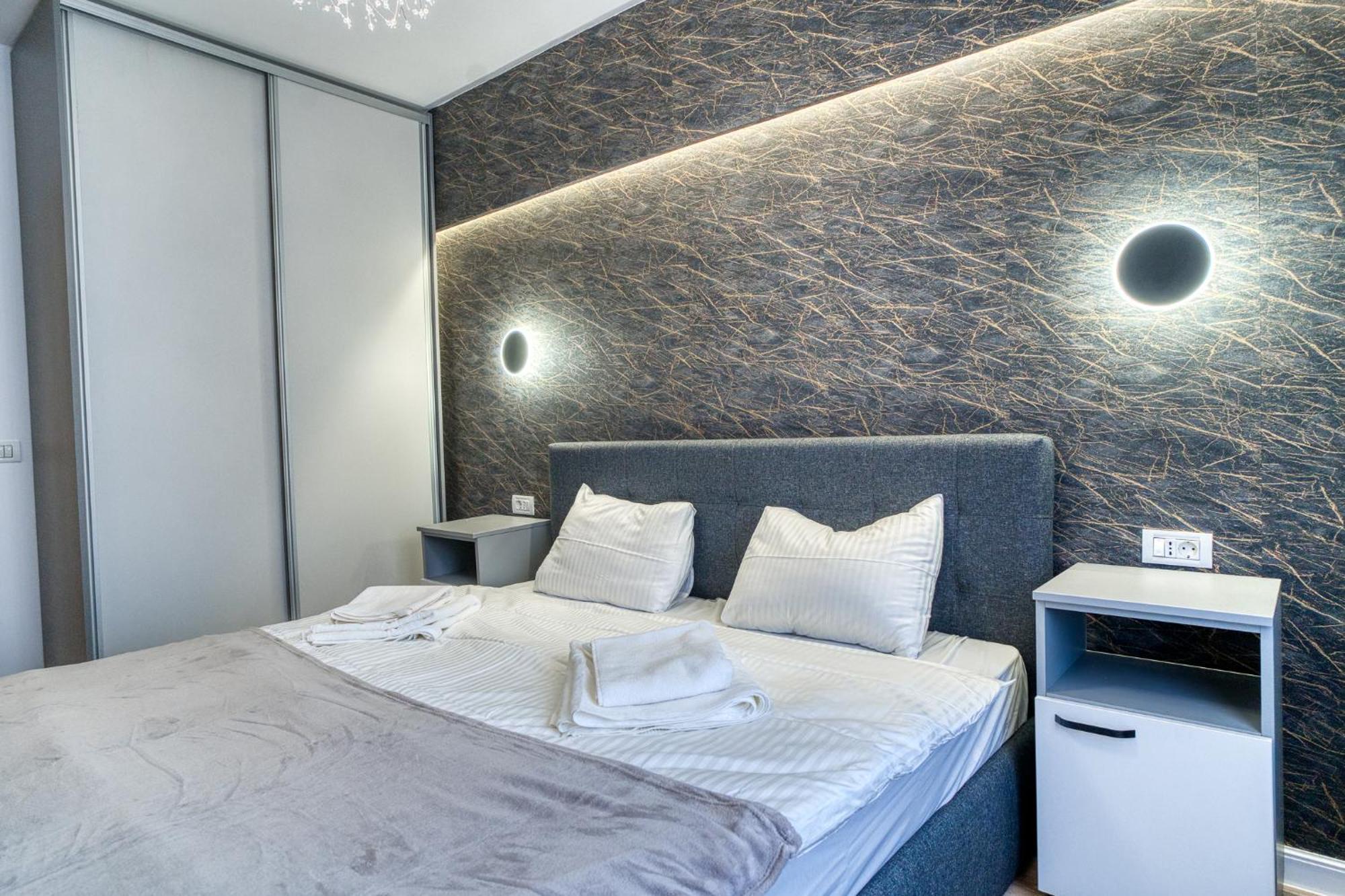 City Chic Retreat: Newly Renovated 1Br Apartment Бухарест Екстер'єр фото
